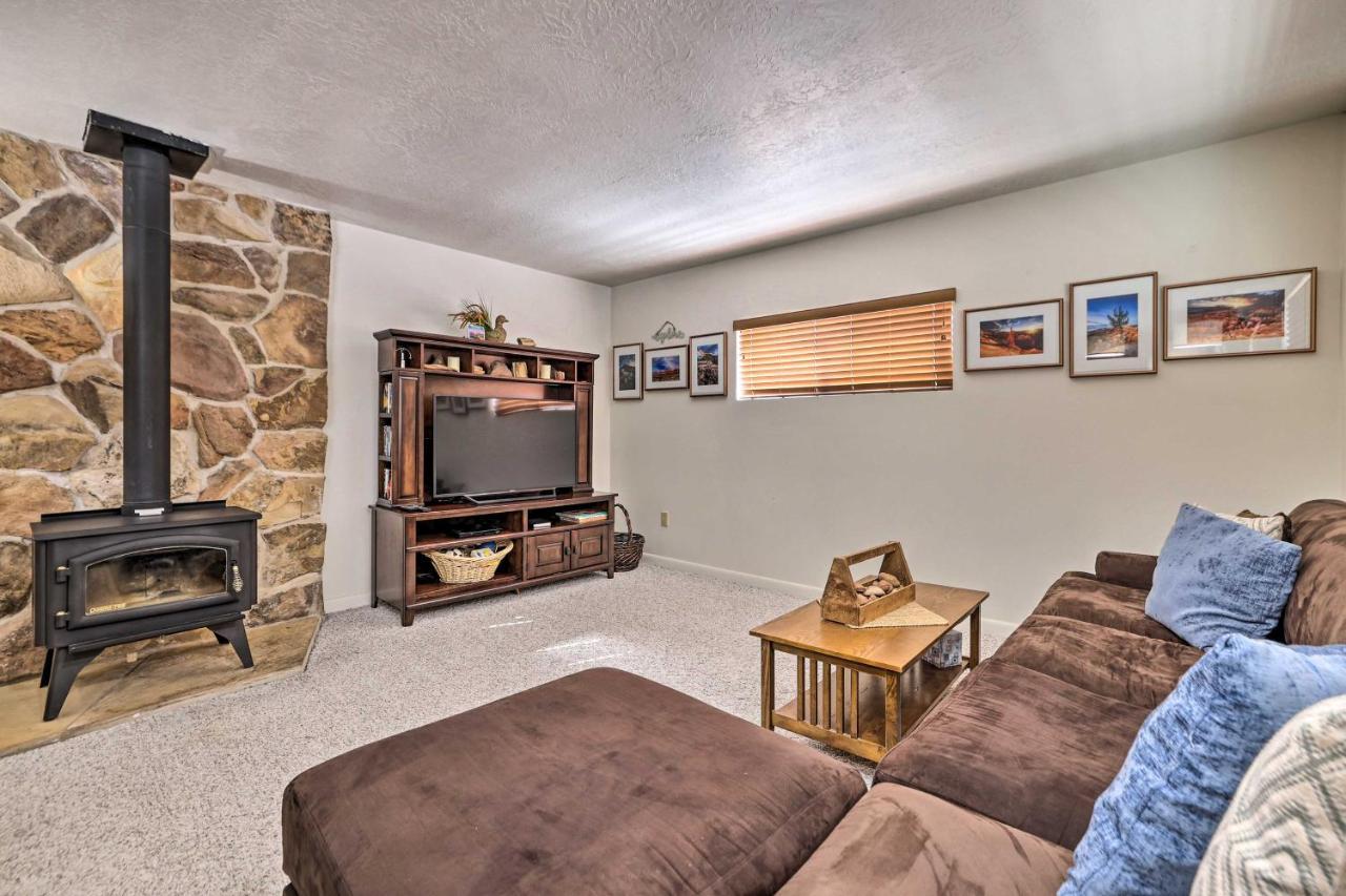 Stunning Utah Home About 30 Mi To Zion Natl Park Apple Valley Exterior photo